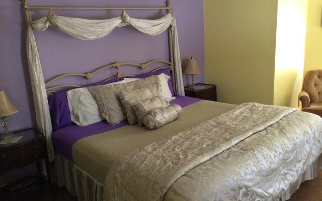 Fox and Hound Bed & Breakfast