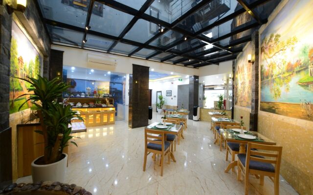 Blue Hanoi Inn City Hotel