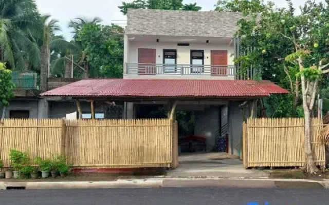 Uno's Crib