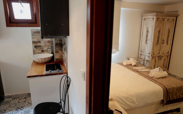 Oriella Hotel