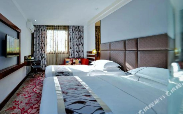Jiaxinyi Hotel Chongqing Dalongshan(家心怡酒店(重庆大龙山地铁站店))