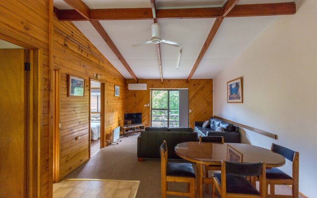 Wonboyn Cabins & Caravan Park