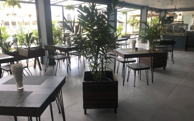 Crystal Lamai Hotel