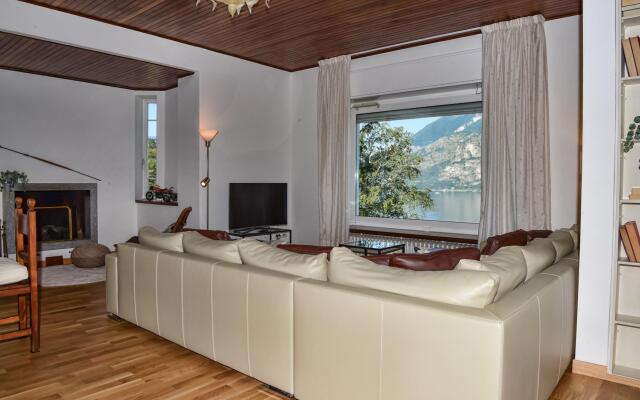 Villa Perledina in Perledo