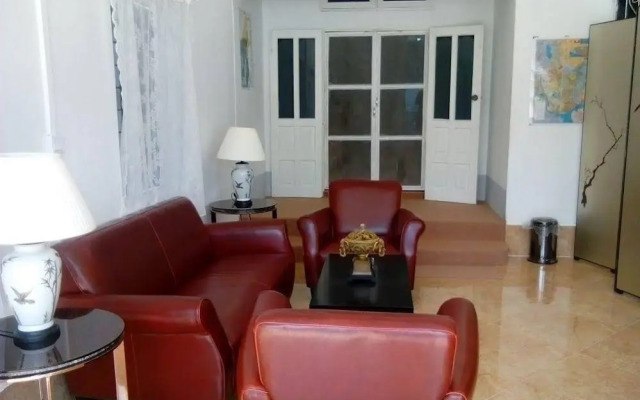 Goodworth Residence