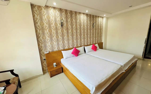 Trang Tien Plaza House-1 min to HK Lake