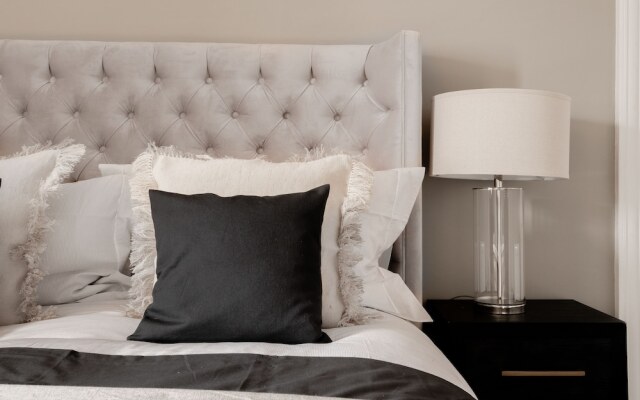 The Leicester Square Apartment