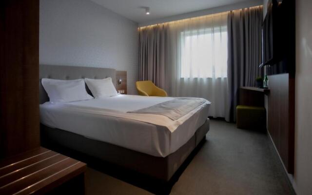Abton Hotel