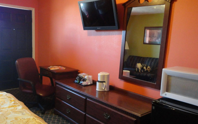 Royal Inn and Suites