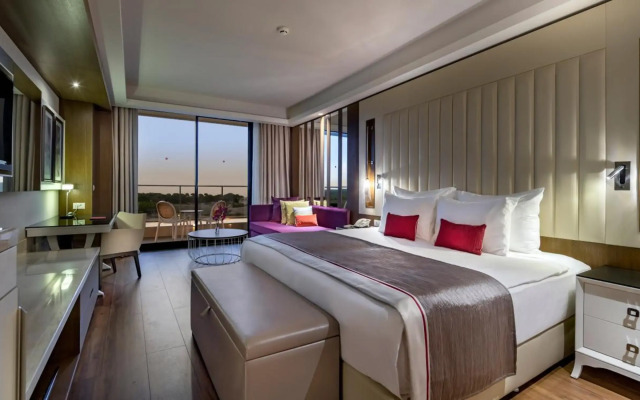 Trendy Lara Hotel