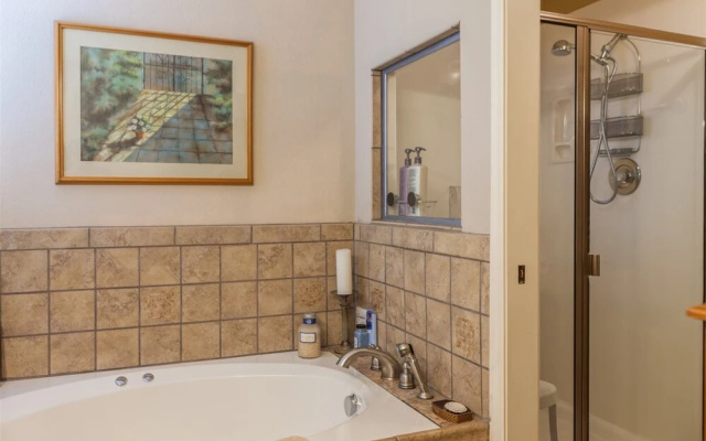 4BR Ocotillo Home, On the Lake and Golf Course