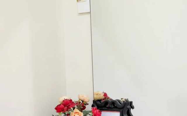 Serene 2BR Escape Poolside Bliss