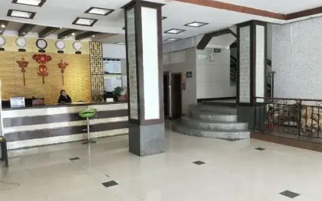 Luocheng Huali Hotel