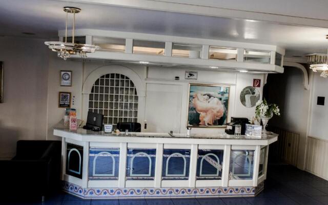 Bach Hotel