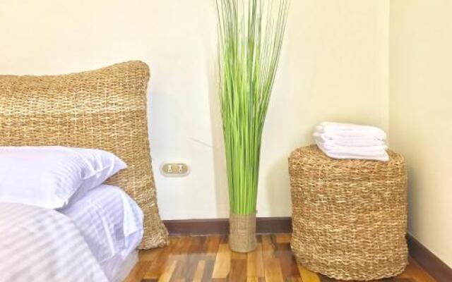 Mango Boulevard Hotel