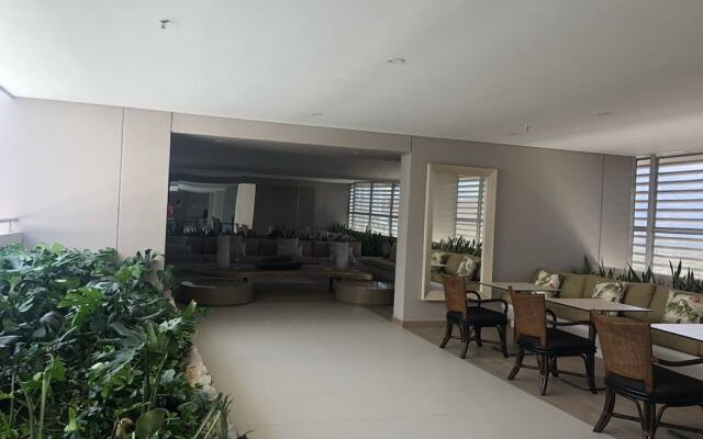 Spectacular Ocean Front Apartment In Santa Marta
