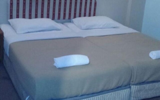 Royal Palms Hotel & Spa
