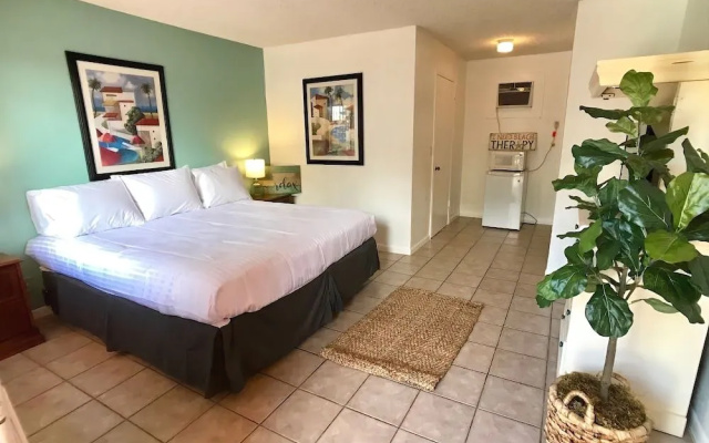 Sunny Palms Inn