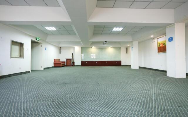 HanTing Hotel (Cangzhou Qing County)