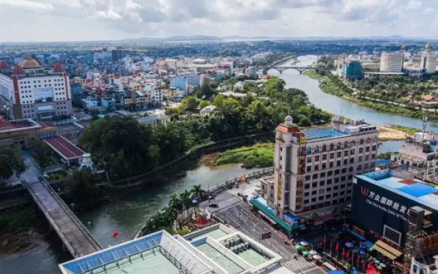GreenTree Eastern Hotel (Dongxing Border Gate)