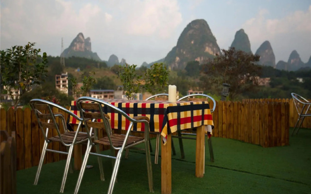 Yangshuo Village Retreat