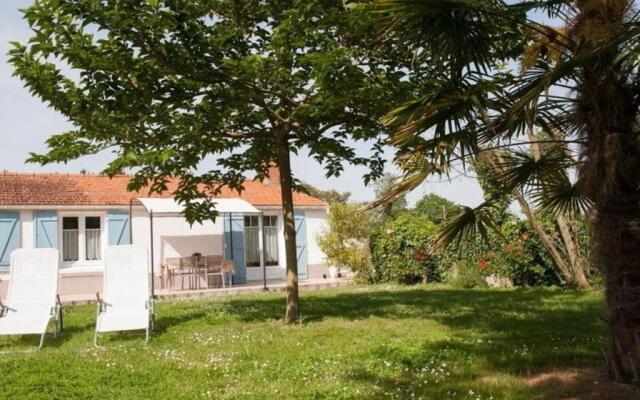 Gîte Saint-Urbain, 3 pièces, 4 personnes - FR-1-426-303