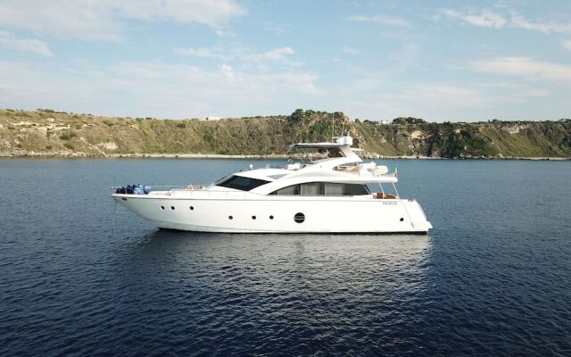 Italy Luxury Yacht Charter