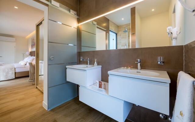 Villa AltaVista, Opatija - Seaview & Relax with Heated Pool and Private MiniGolf