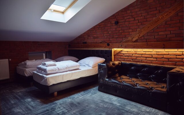 Lord Jack Apartments