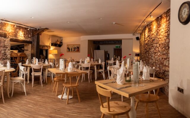 The Oakhouse Hotel