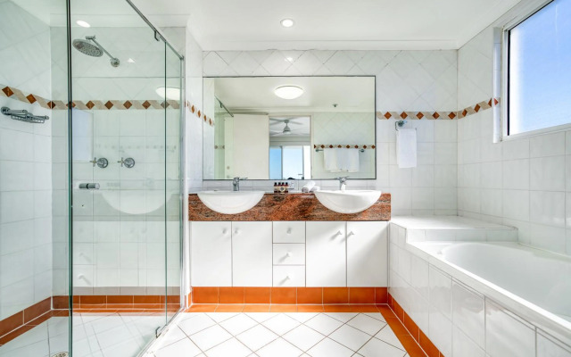 Xanadu Main Beach Resort