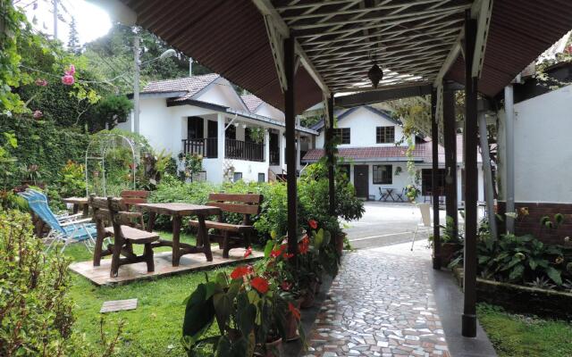 Cameronian Holiday Inn