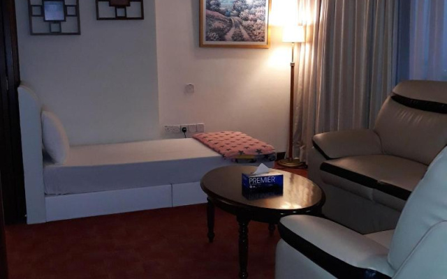 Grand Service Apt At Times Square
