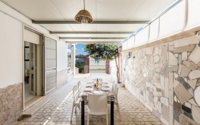 3789 Villetta Stella Castiglione by Barbarhouse