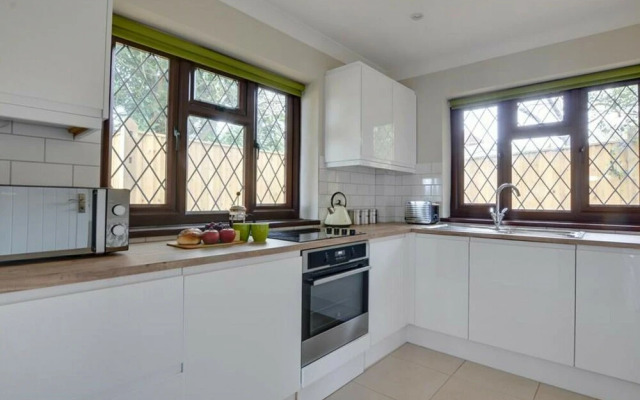 Spacious Holiday Home in Sissinghurst With Garden