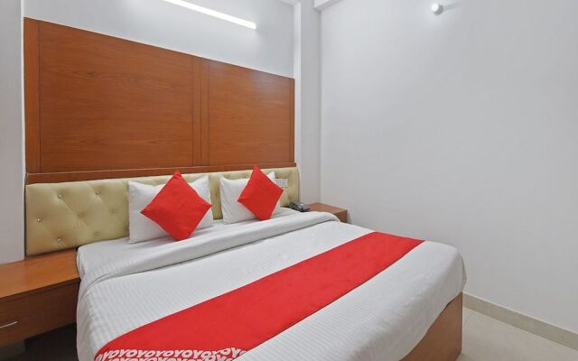 Oyo 19525 Rg Corporate Suites