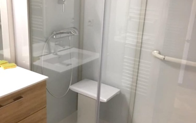 Studio in Capbreton, With Wonderful sea View, Pool Access and Terrace