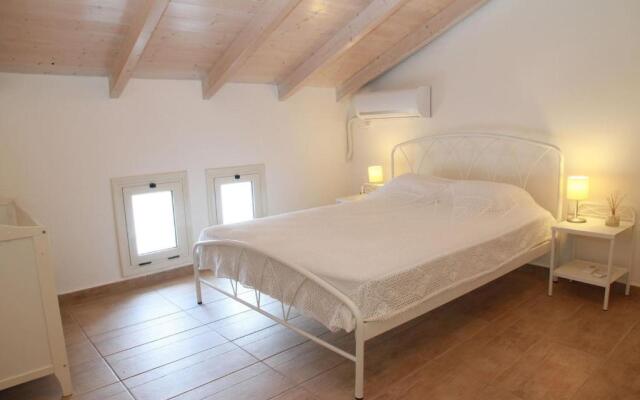 Xaradiotis House - A modern home away from home
