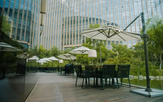 Renaissance Nanjing Olympic Centre Hotel