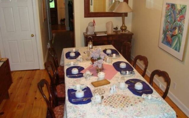 Australis Guest House