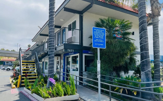 Motel 6 La Mesa, CA - San Diego
