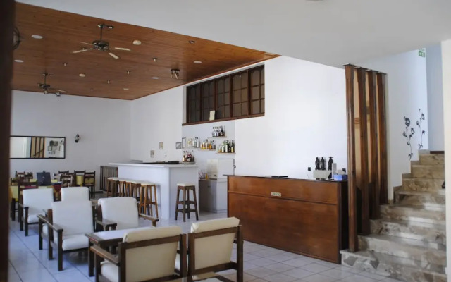 Anthousa Hotel