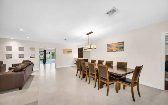 Heated Pool Home Near Beach