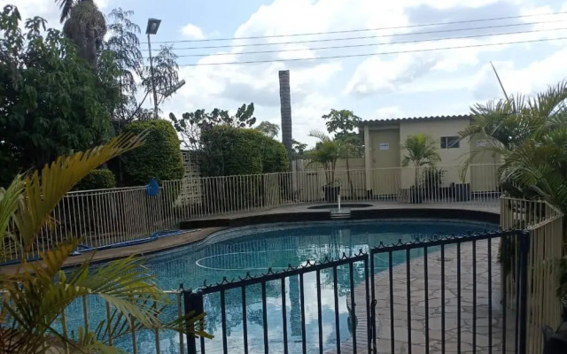 Guesthouse With Green Garden and Pool - 2102