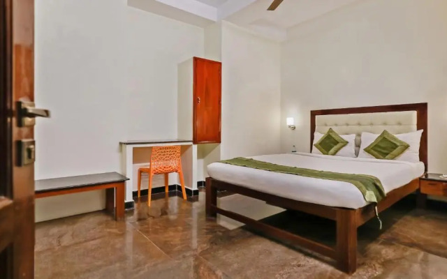 OYO 094 Bussy St Prakasam Residency