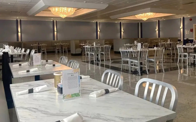 Days Inn by Wyndham Butler Conference Center