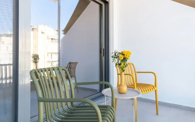 Charming Minimal apt in the Center of Glyfada