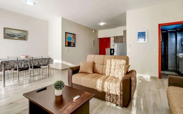Seaview Studio, 3 Pers Panoramic Seaview in Beautiful Setting, West From Chania