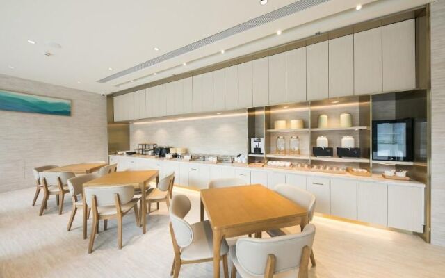 Ji Hotel (Beijing Changyang Subway Station)
