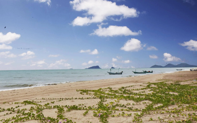 Dhevan Dara Beach Villa